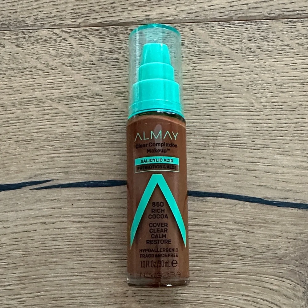 Almay | Clear Complexion Foundation - Rich Cocoa